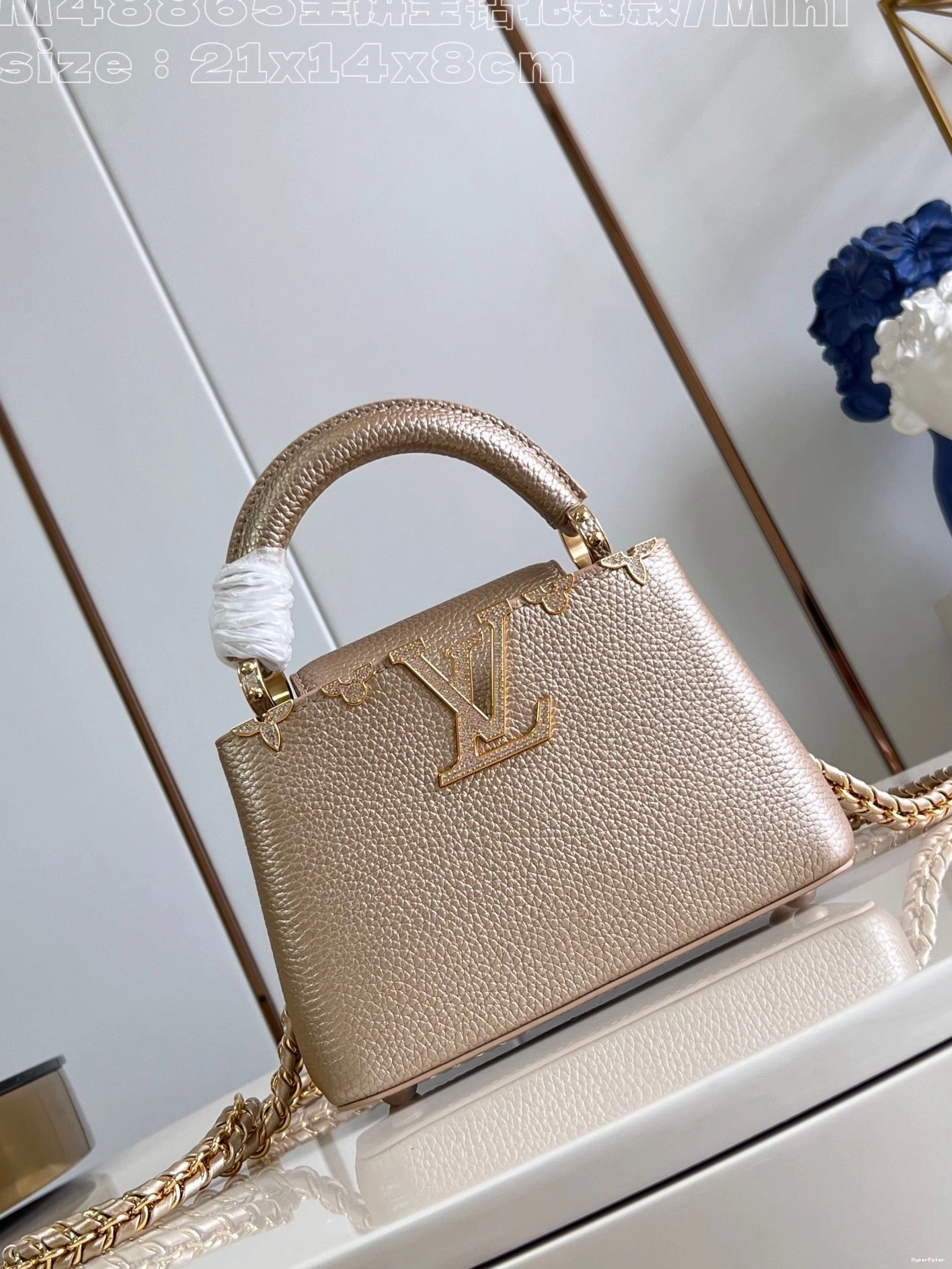 CAPUCINES LOUIS VUITTON MINI-21*14*8CM 0804